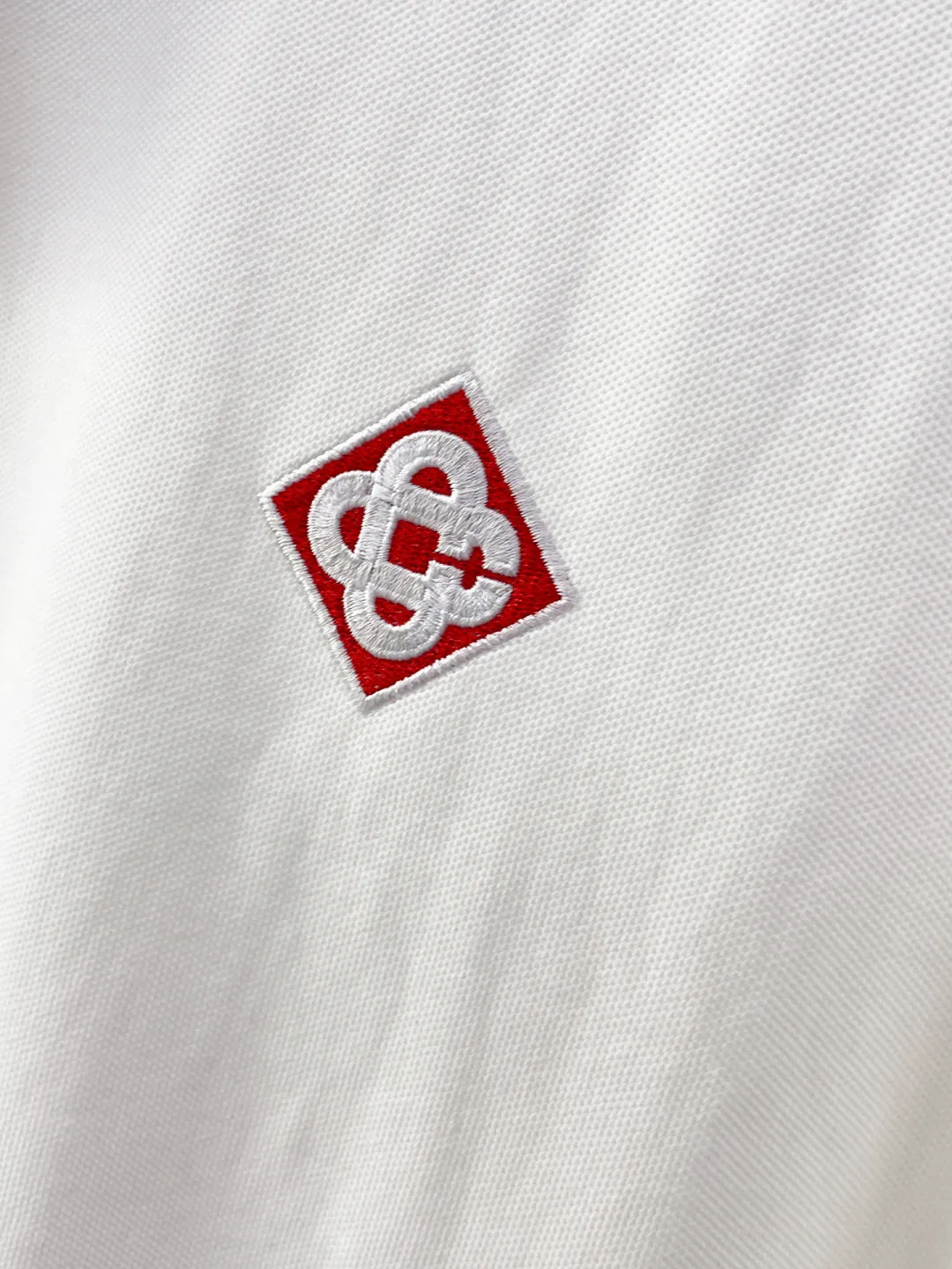 Casablanca New Arrival long-sleeved Polo shirt, original fabric, official Same Style, made of pure cotton pique fabric, custom-made in the same vat, feels very comfortable and smooth, very wide and stylish, produced by a first-line brand Factory, imported Behringer embroidery machine, embroidery is full and textured, collar and collar ribs are woven with imported yarn, will not deform after long-term wear, the most New Arrival style in autumn and winter, fashionable and individual, super Versatile and good-looking Very suitable for both men and women. A must-have item for everyone. Size: M-XXXL